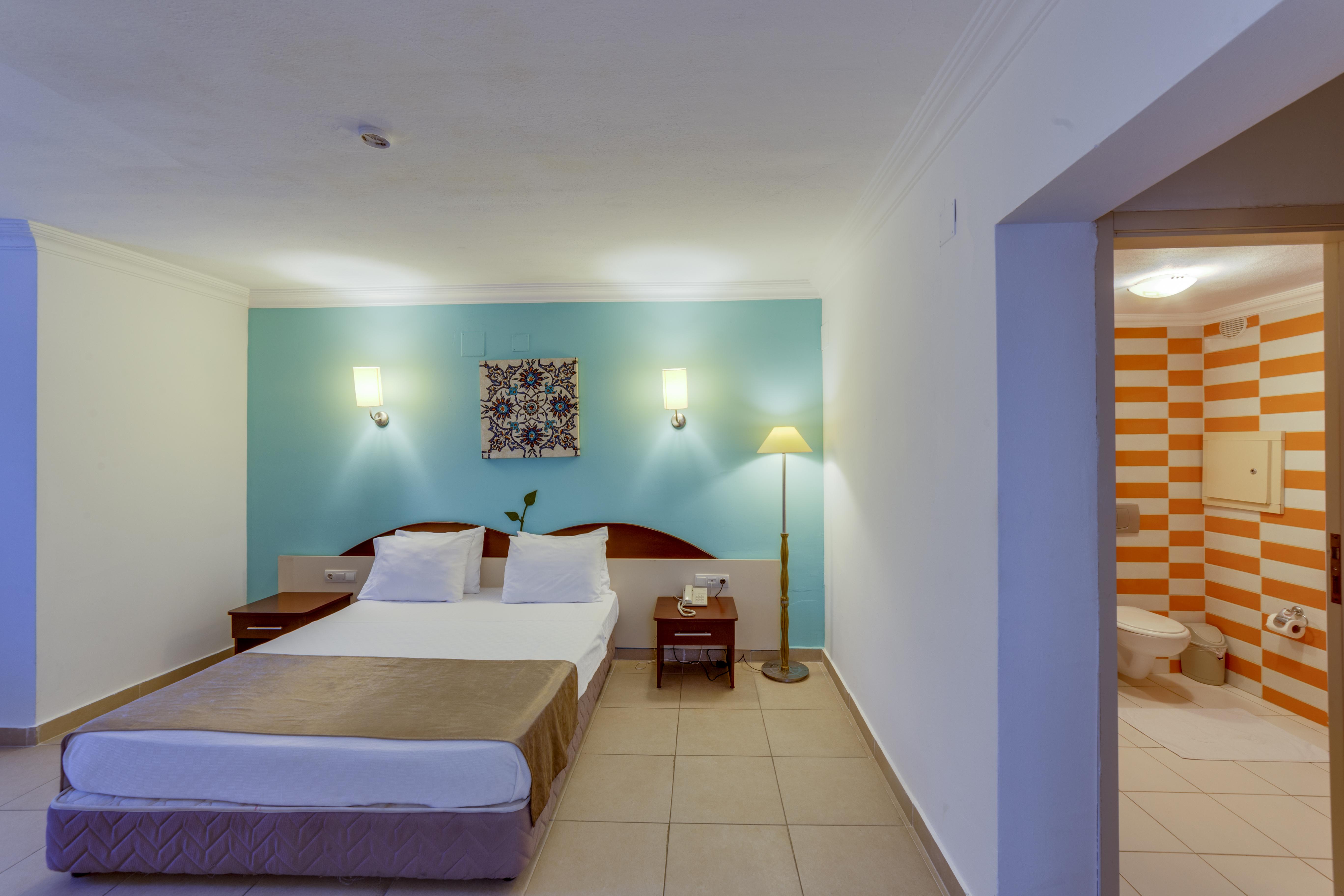 Yelken Mandalinci Spa&Wellness Hotel トゥルグトレイス エクステリア 写真