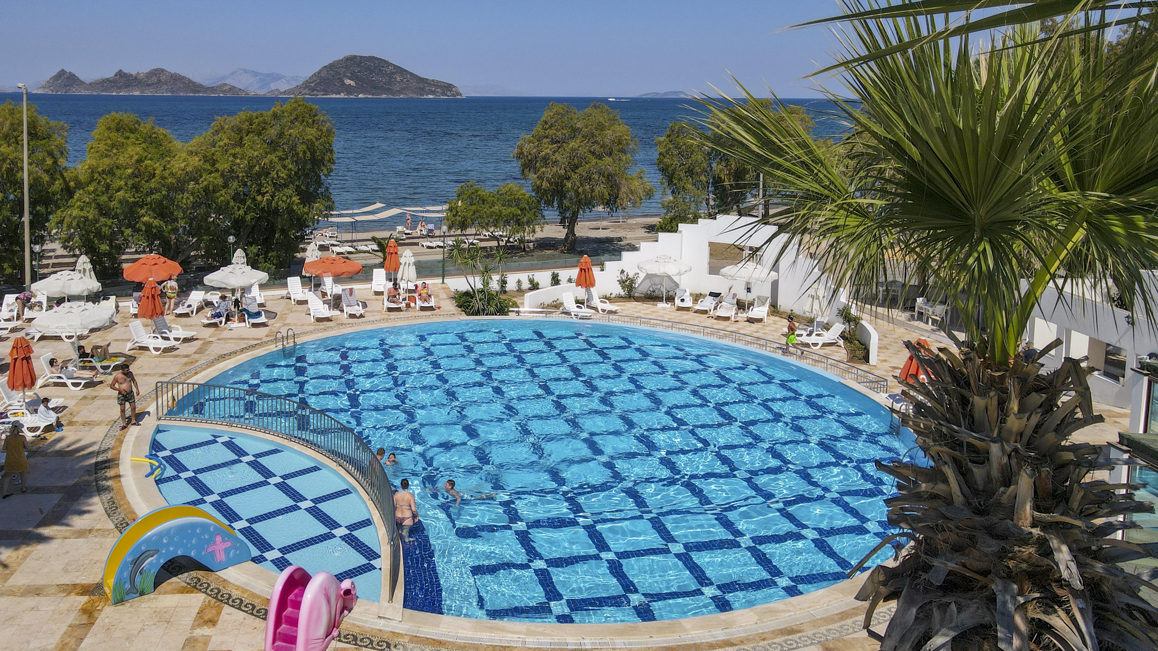Yelken Mandalinci Spa&Wellness Hotel トゥルグトレイス エクステリア 写真