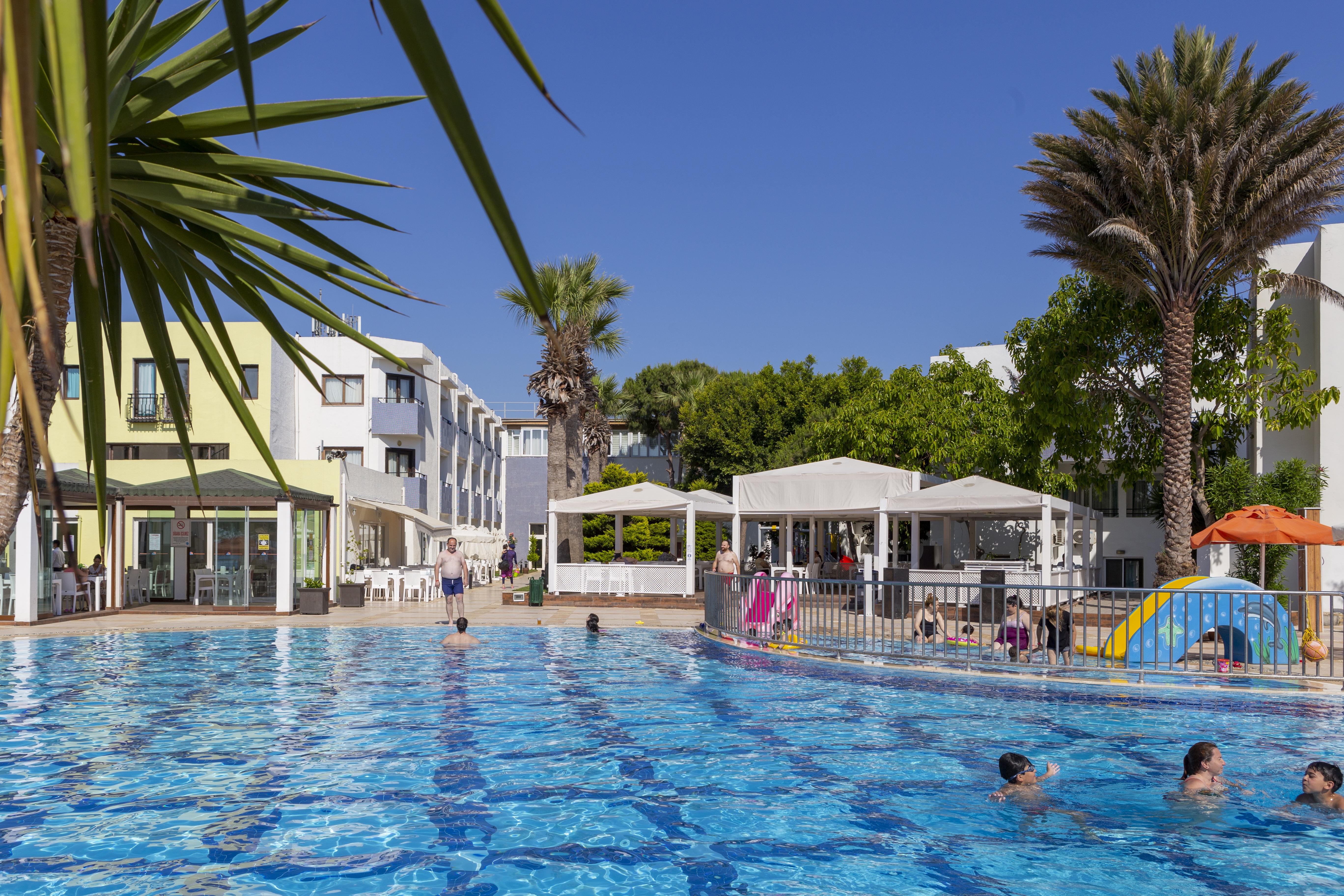 Yelken Mandalinci Spa&Wellness Hotel トゥルグトレイス エクステリア 写真